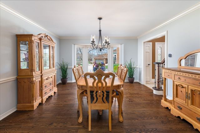 1576 Pine Lake Drive, Naperville, IL 60564