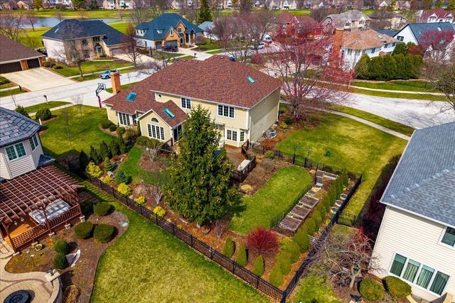 1576 Pine Lake Drive, Naperville, IL 60564