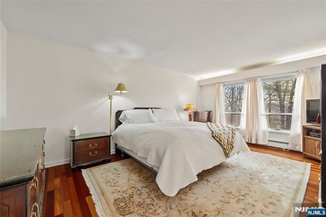 8 Brush Hill Road, Kinnelon Borough, NJ 07405