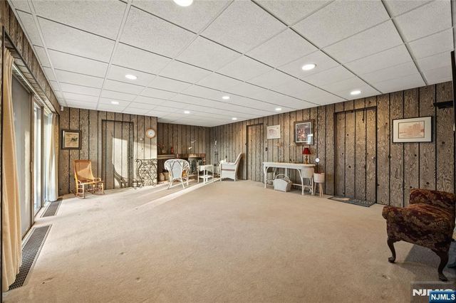 8 Brush Hill Road, Kinnelon Borough, NJ 07405