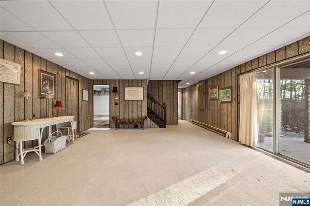 8 Brush Hill Road, Kinnelon Borough, NJ 07405