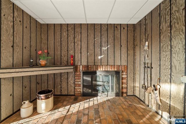 8 Brush Hill Road, Kinnelon Borough, NJ 07405