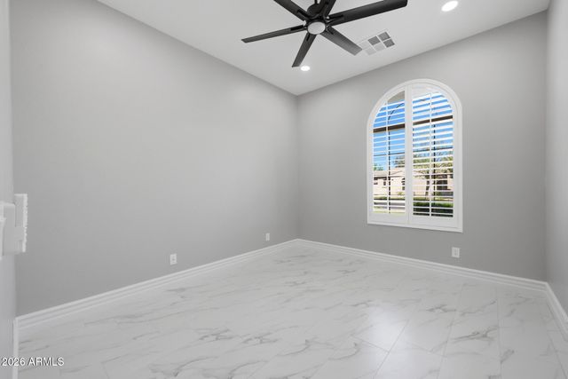 8001 W SAN JUAN Avenue, Glendale, AZ 85303