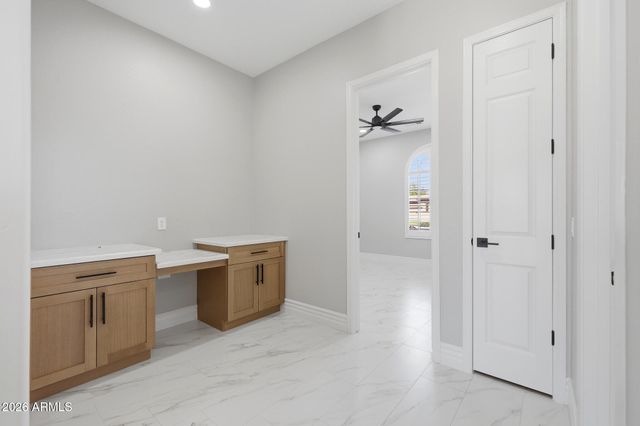 8001 W SAN JUAN Avenue, Glendale, AZ 85303