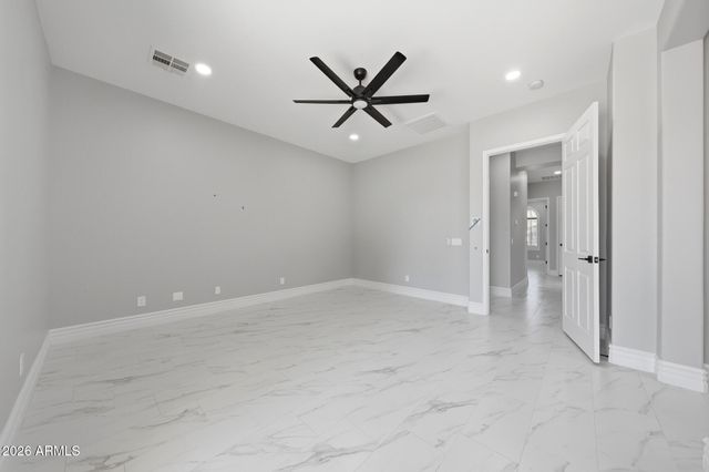 8001 W SAN JUAN Avenue, Glendale, AZ 85303