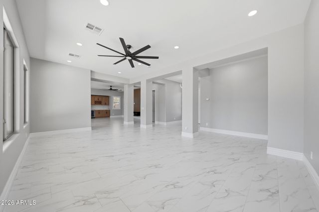 8001 W SAN JUAN Avenue, Glendale, AZ 85303