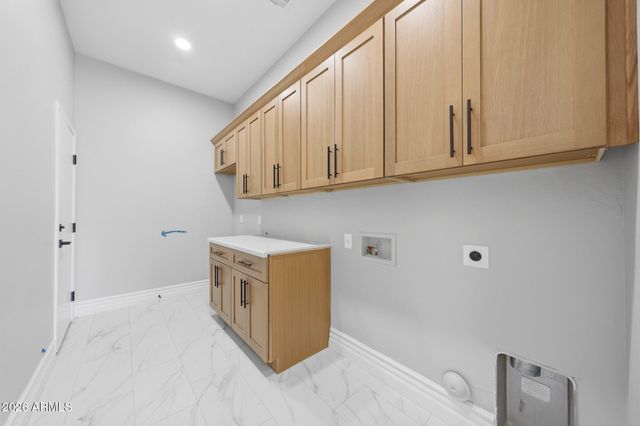 8001 W SAN JUAN Avenue, Glendale, AZ 85303