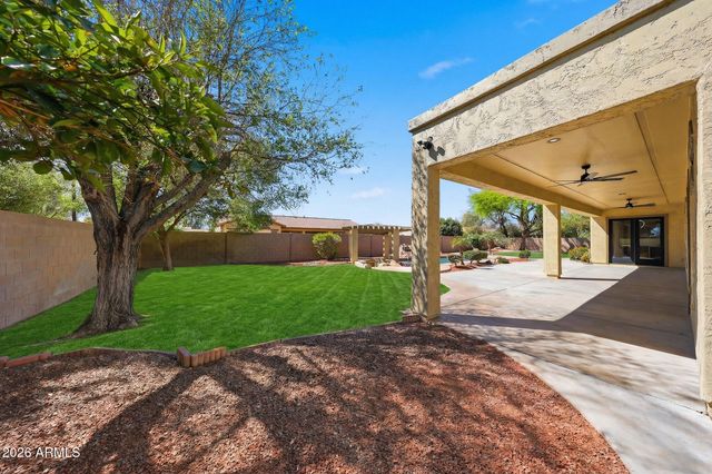 8001 W SAN JUAN Avenue, Glendale, AZ 85303