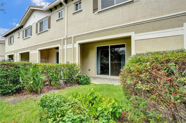 358 SE 1st Way, Deerfield Beach, FL 33441