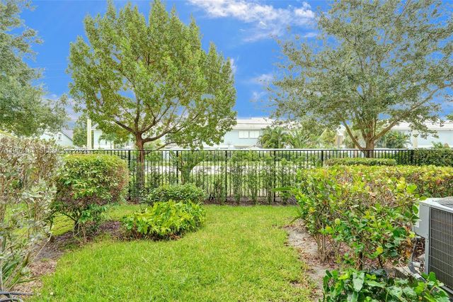 358 SE 1st Way, Deerfield Beach, FL 33441