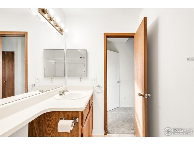 7476 E Arkansas Ave 35-10, Denver, CO 80231