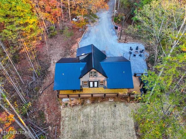 433 Ball Mountain Lane, Gatlinburg, TN 37738