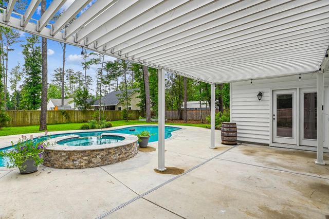 206 Almond Court, Summerville, SC 29483