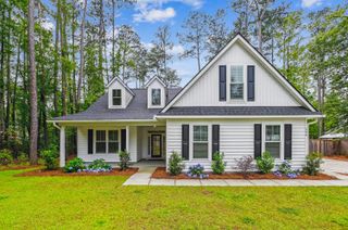 206 Almond Court, Summerville, SC 29483