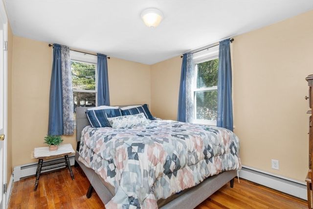 37 Reeds Ln, Holbrook, MA 02343