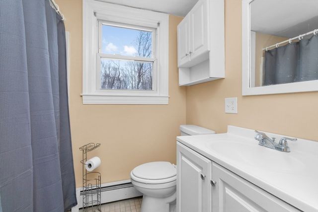 37 Reeds Ln, Holbrook, MA 02343