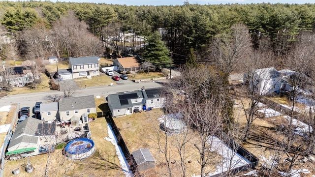 37 Reeds Ln, Holbrook, MA 02343