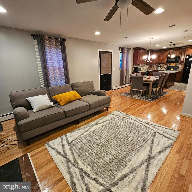 3616 CLIFMAR RD, Baltimore, MD 21244
