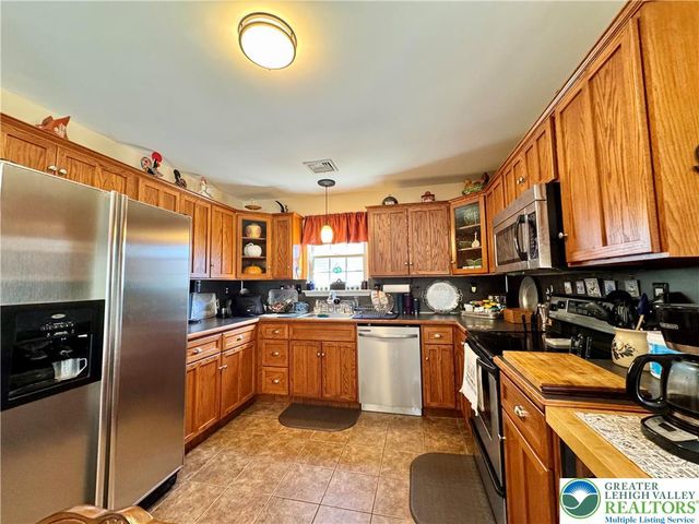 1942 Vintage Drive, Bethlehem Twp, PA 18045