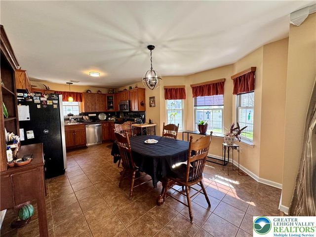1942 Vintage Drive, Bethlehem Twp, PA 18045