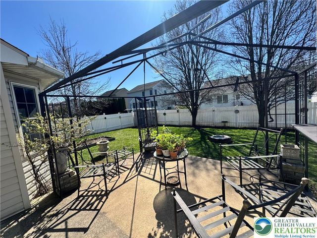 1942 Vintage Drive, Bethlehem Twp, PA 18045
