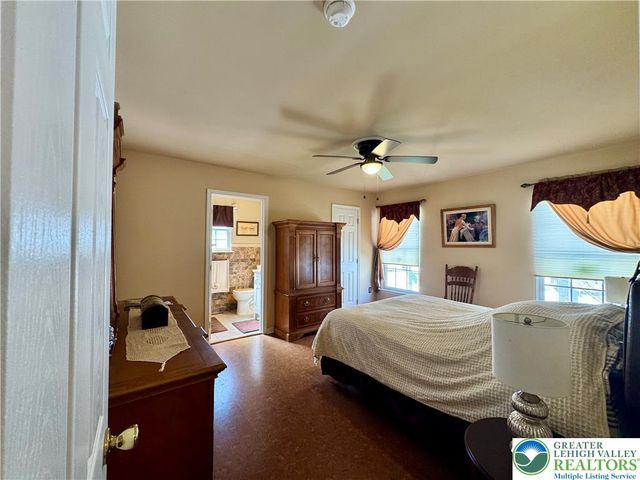 1942 Vintage Drive, Bethlehem Twp, PA 18045