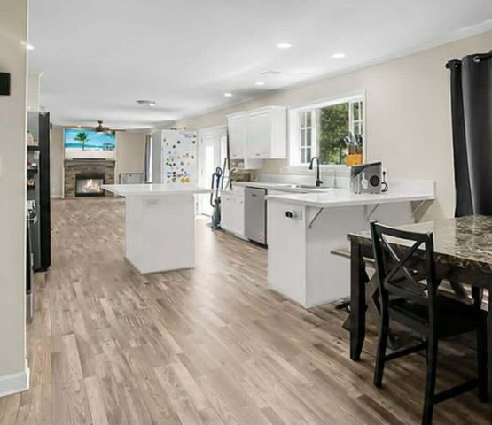717 Huskie Lane, Saint Stephen, SC 29479