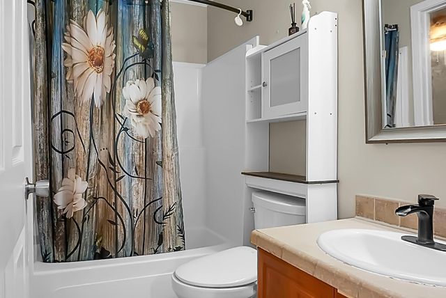 717 Huskie Lane, Saint Stephen, SC 29479