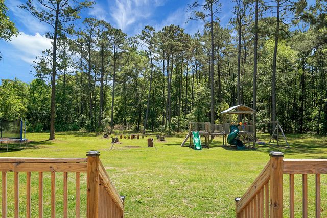 717 Huskie Lane, Saint Stephen, SC 29479