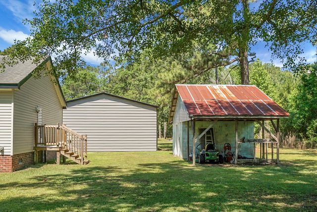 717 Huskie Lane, Saint Stephen, SC 29479