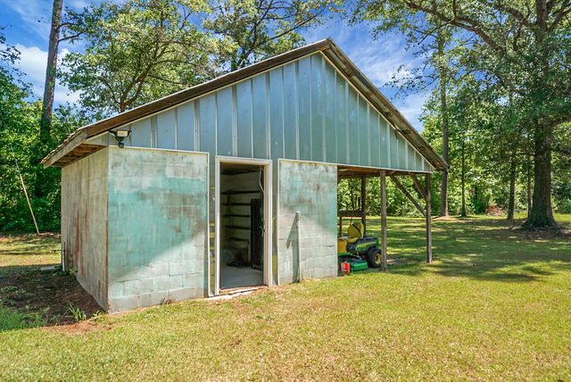 717 Huskie Lane, Saint Stephen, SC 29479