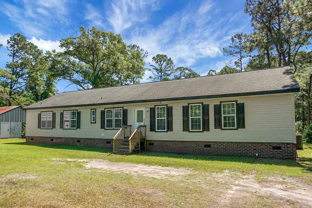 717 Huskie Lane, Saint Stephen, SC 29479