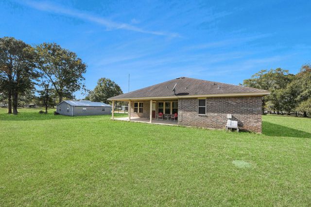 240 Rosalie Street, Shepherd, TX 77371