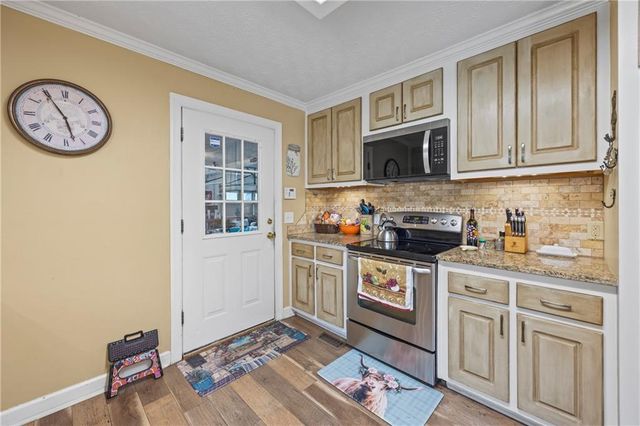 5041 Highway 332, Hoschton, GA 30548