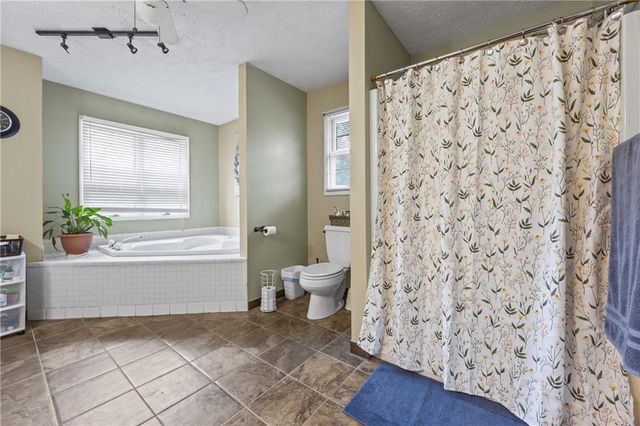 5041 Highway 332, Hoschton, GA 30548