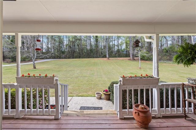 5041 Highway 332, Hoschton, GA 30548