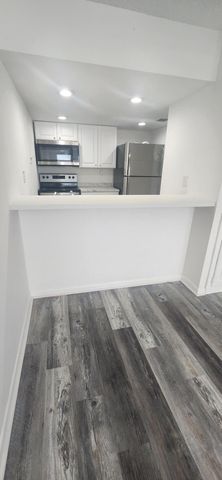 13390 NE 7th Avenue 304, North Miami, FL 33161