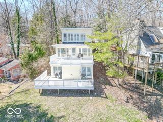 8027 N Lakeview Drive, Unionville, IN 47468
