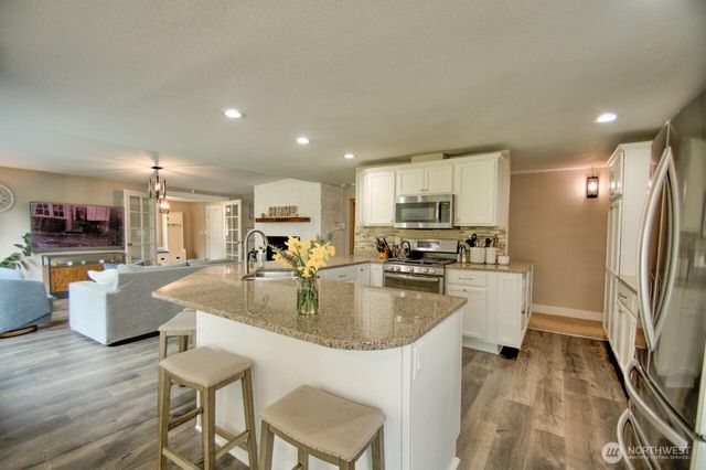 3535 Francis Drive SE, Olympia, WA 98503