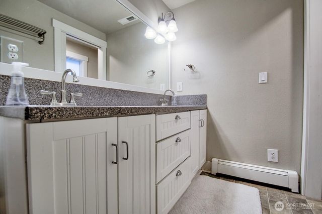 3535 Francis Drive SE, Olympia, WA 98503