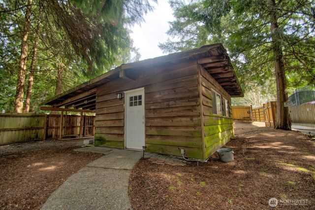 3535 Francis Drive SE, Olympia, WA 98503
