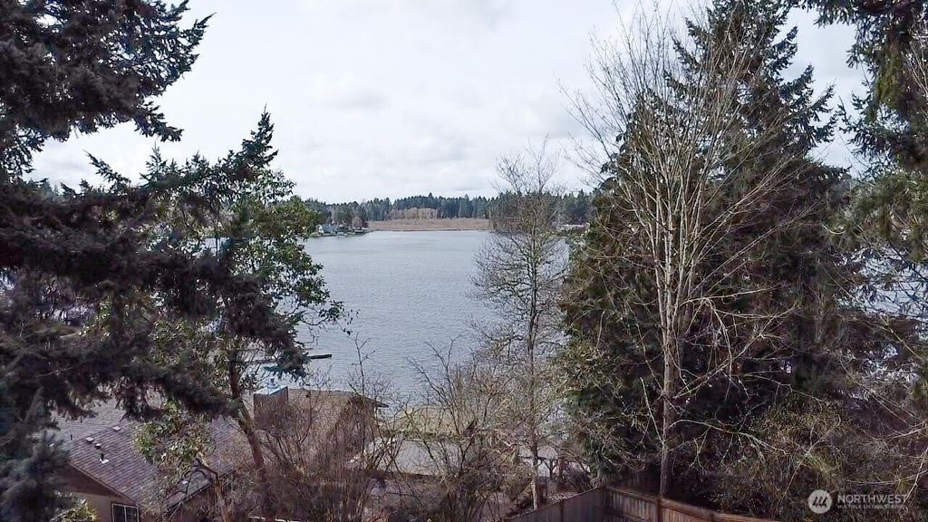 3535 Francis Drive SE, Olympia, WA 98503