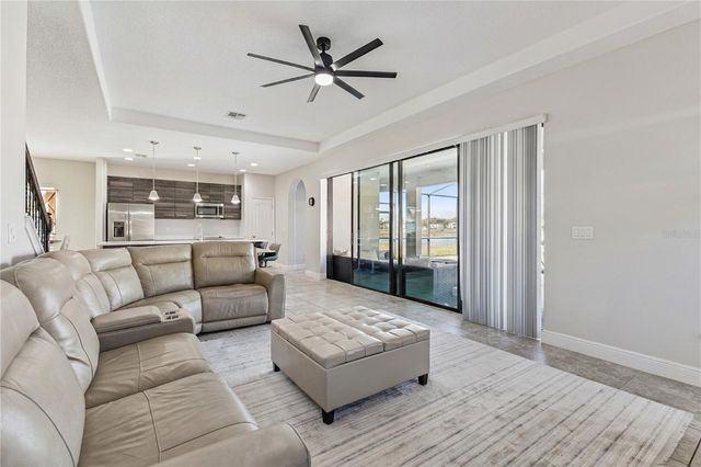 130 MACAULAY'S COVE, Haines City, FL 33844