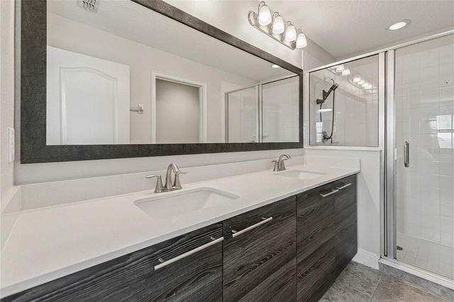 130 MACAULAY'S COVE, Haines City, FL 33844