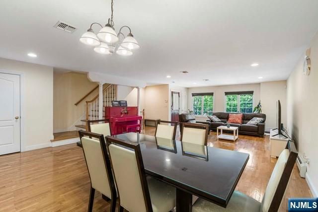 17 Skymark Court, Upper Saddle River, NJ 07458