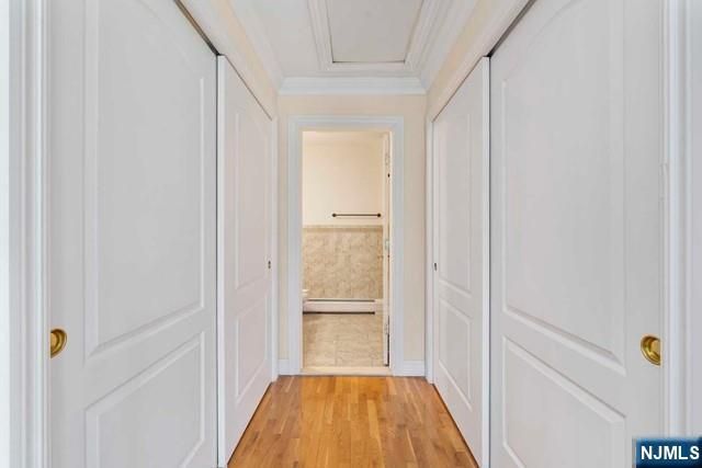 17 Skymark Court, Upper Saddle River, NJ 07458