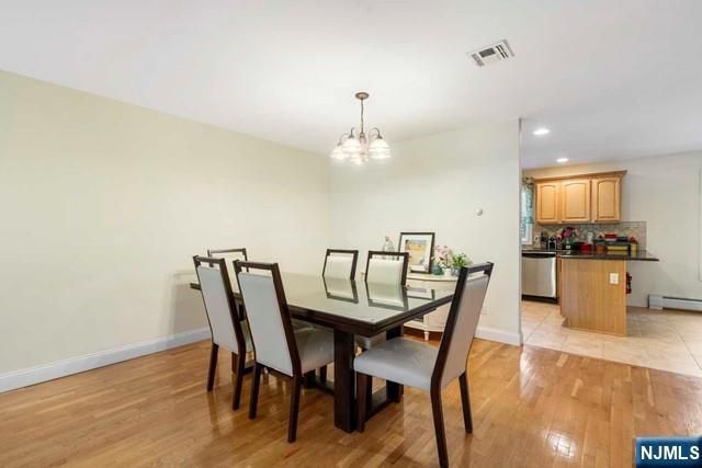 17 Skymark Court, Upper Saddle River, NJ 07458