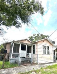 1648 W 4TH Street, Jacksonville, FL 32209