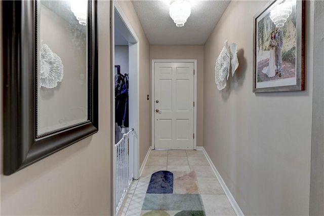 1335 SW Horizon Drive, Blue Springs, MO 64015