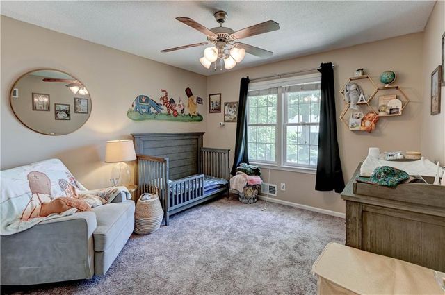 1335 SW Horizon Drive, Blue Springs, MO 64015